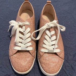 Guess Sneakers💖